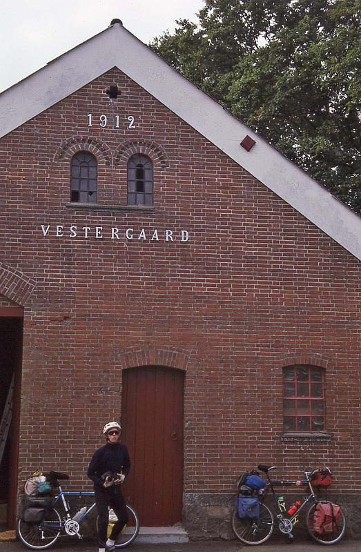 WT 1800 242-07 Denmark.jpg